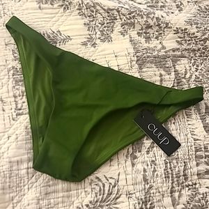 NWT- CUUP The bikini bottom (medium)